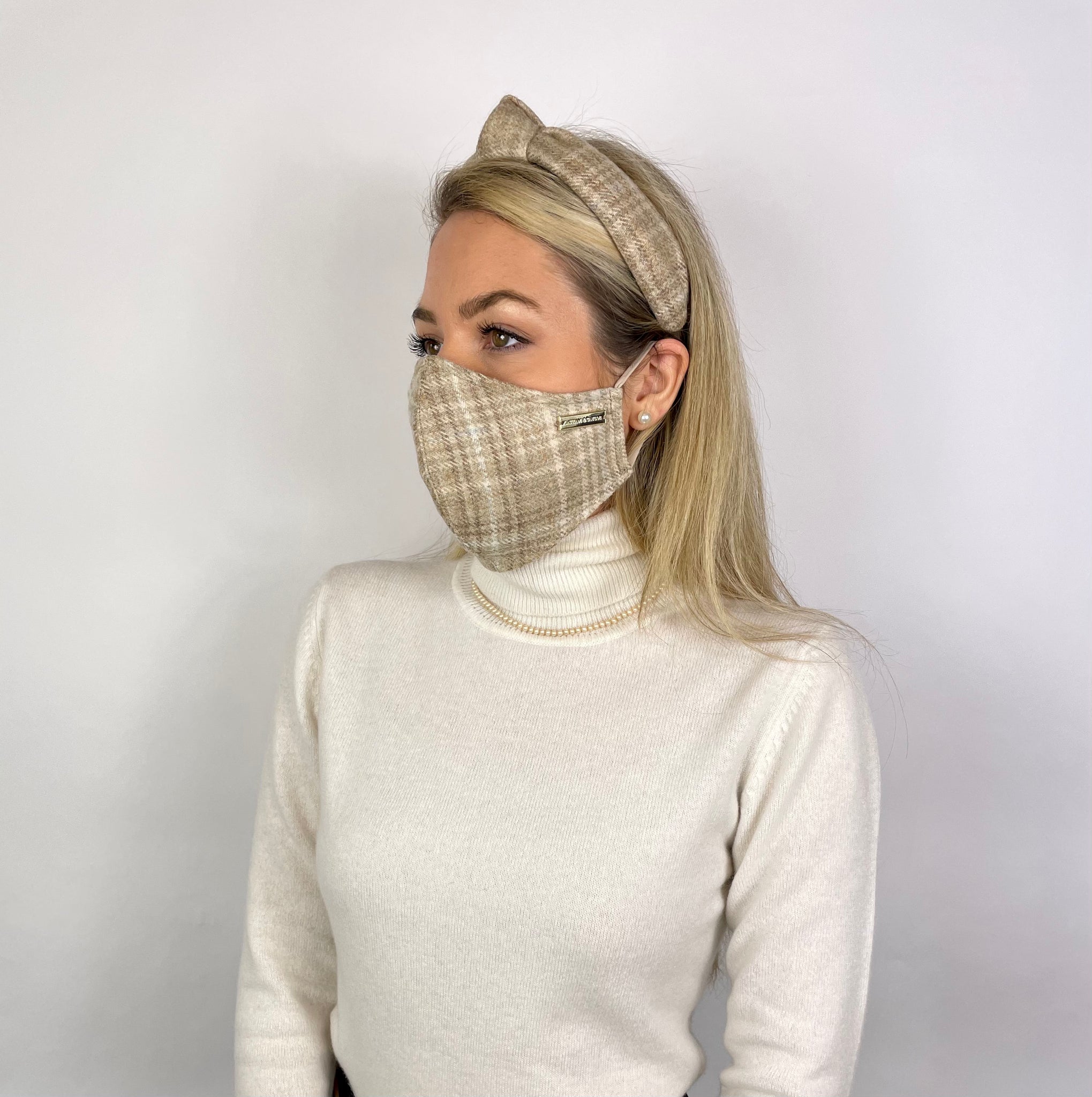 Tweed Face Mask - Whitewell