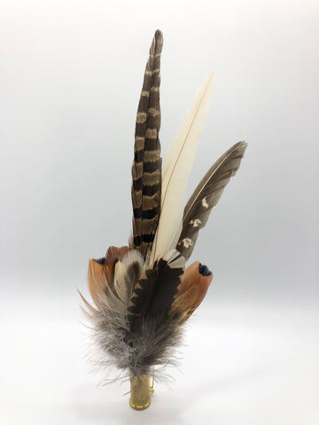 Harris End Feather Pin: Natural & Champagne