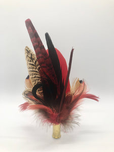 Harris End Feather Pin: Natural & Cranberry