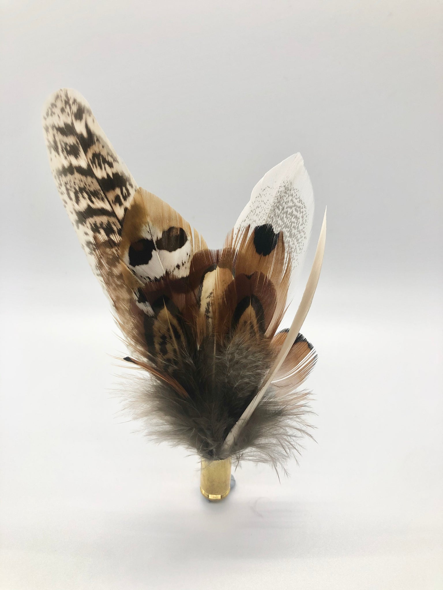 Harris End Feather Pin: All Natural