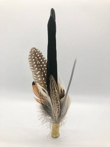 Harris End Feather Pin: Natural & Pebble